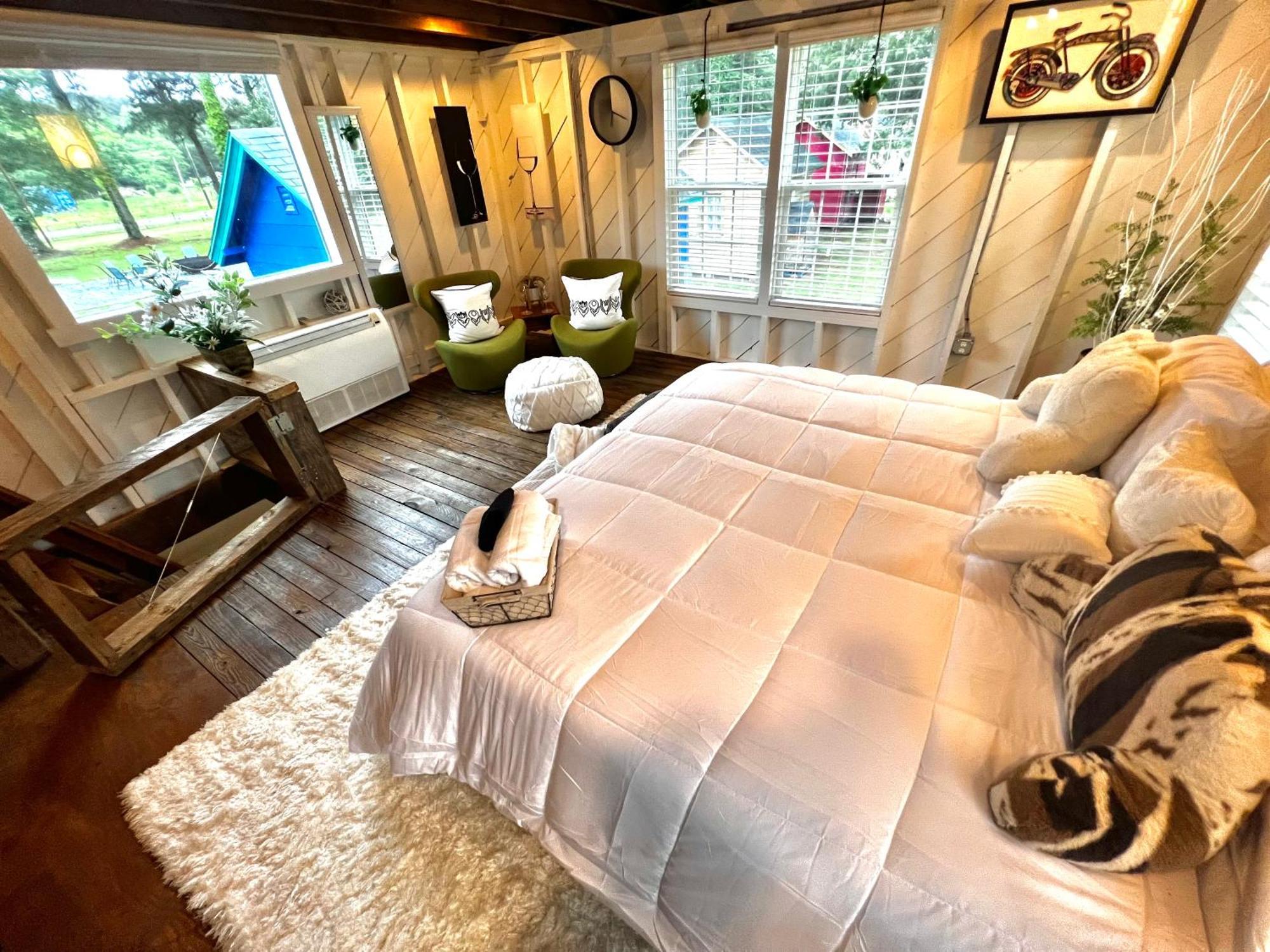 Вілла Cape Charles Tiny Livin' Екстер'єр фото